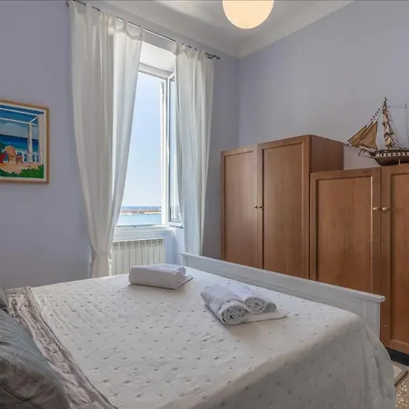 Homes In Genoa - Vele D'amare Apartment *