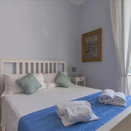 Homes In Genoa - Vele D'amare Apartment *