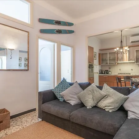 Homes In Genoa - Vele D'amare