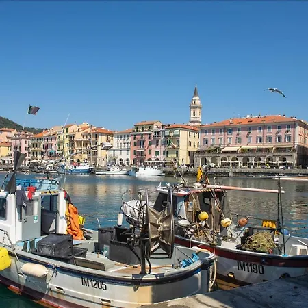 Homes In Genoa - Vele D'amare * Imperia